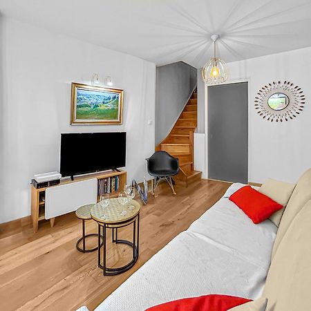 Appartement un petit nid au bord de la sorgue à LʼIsle-sur-la-Sorgue Extérieur photo