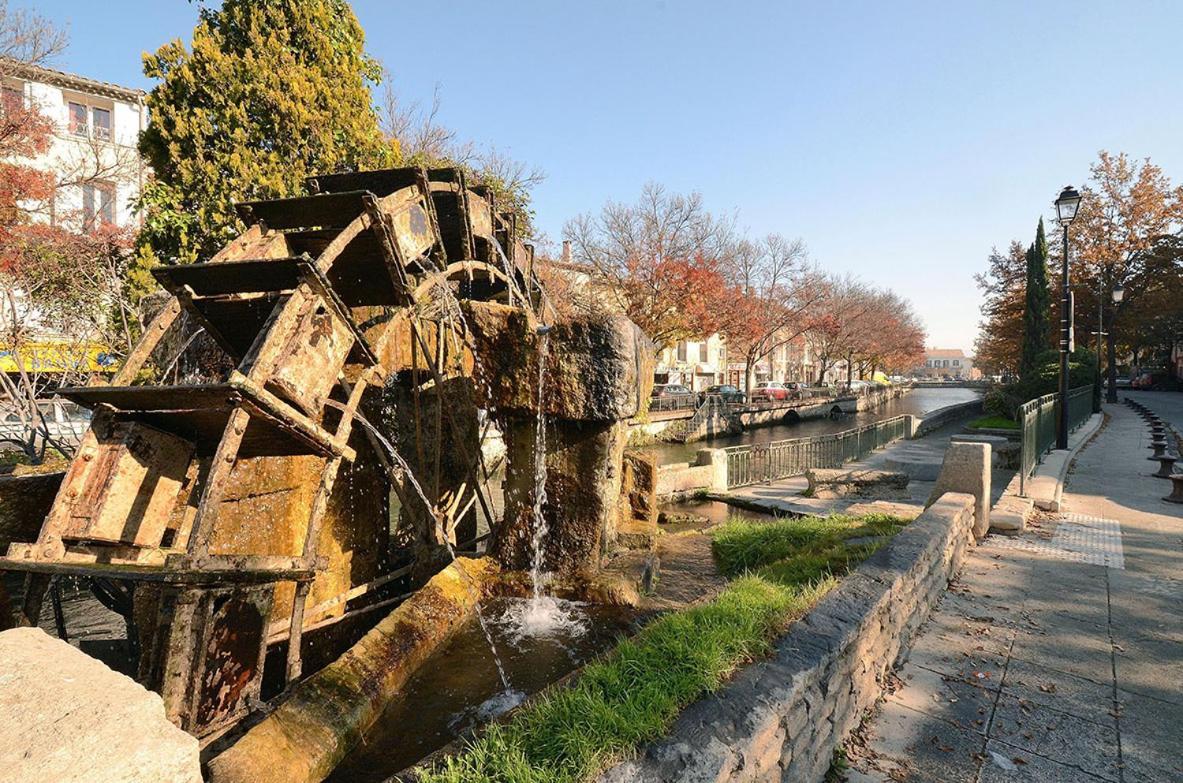 Appartement un petit nid au bord de la sorgue à LʼIsle-sur-la-Sorgue Extérieur photo